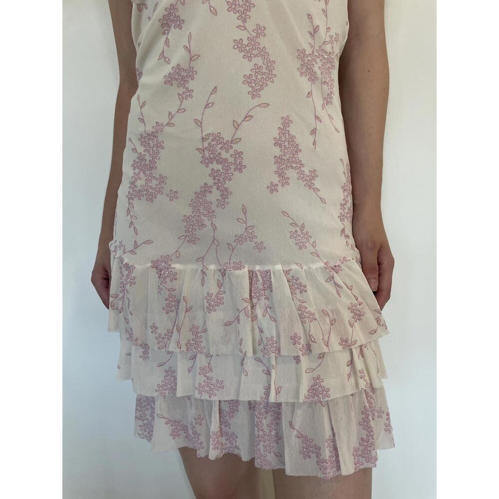 Pearl Lace White and Pink Floral Flounce Mini Dress - Picture 4 of 9